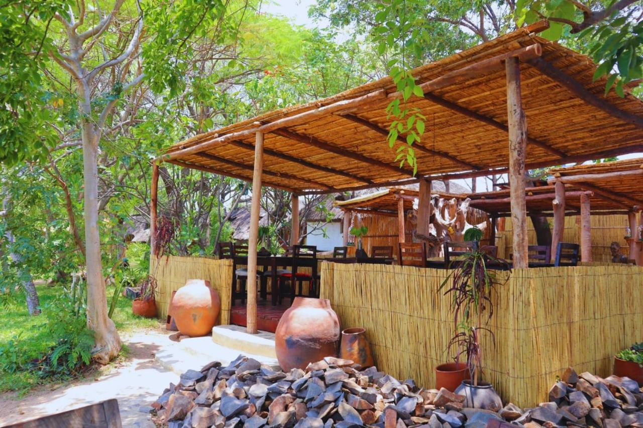 Mgoza Lodge Cape Maclear Экстерьер фото