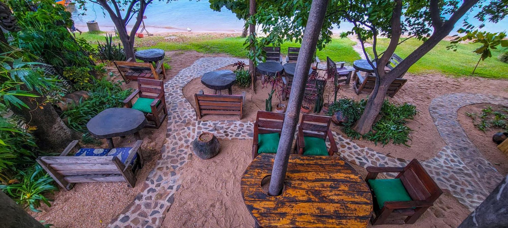 Mgoza Lodge Cape Maclear Экстерьер фото