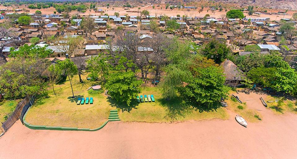 Mgoza Lodge Cape Maclear Экстерьер фото