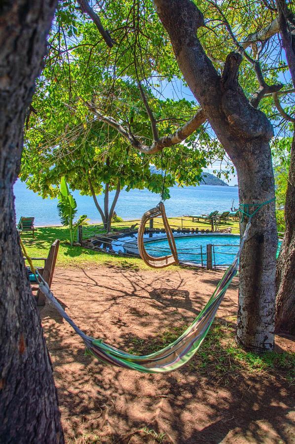 Mgoza Lodge Cape Maclear Экстерьер фото