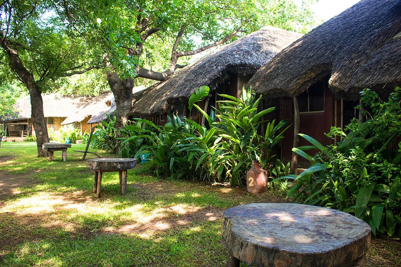 Mgoza Lodge Cape Maclear Экстерьер фото